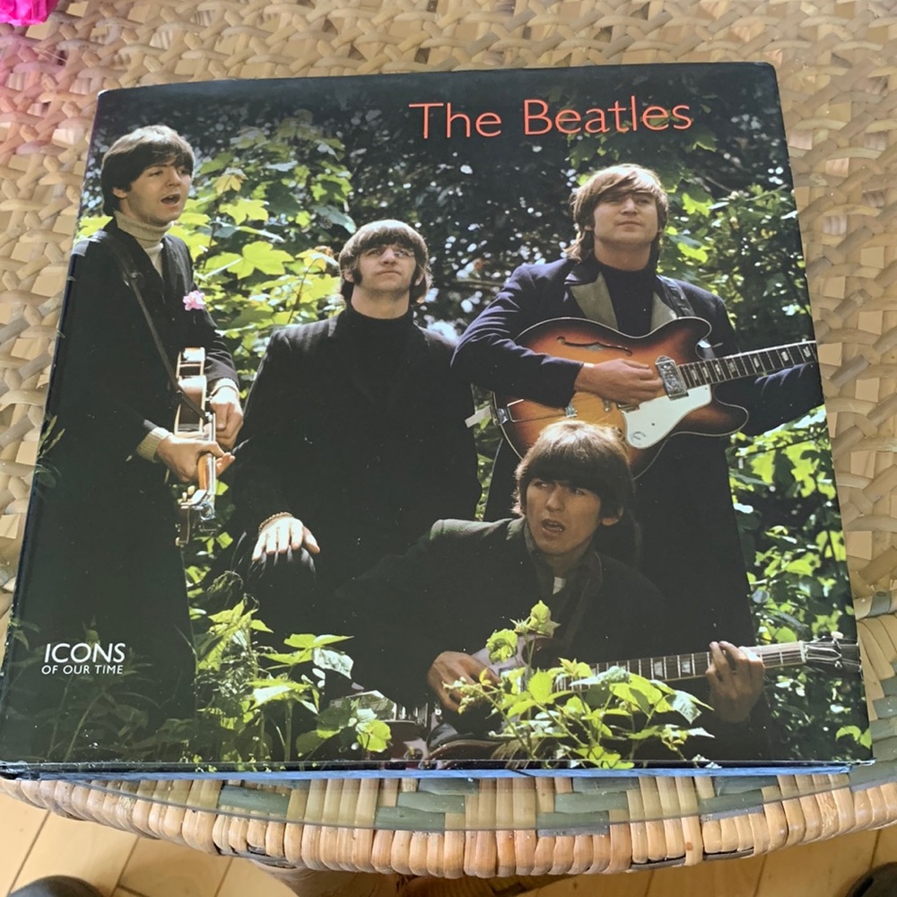 Vintage The Beatles Book Icons of Our Time HC Tim Hill